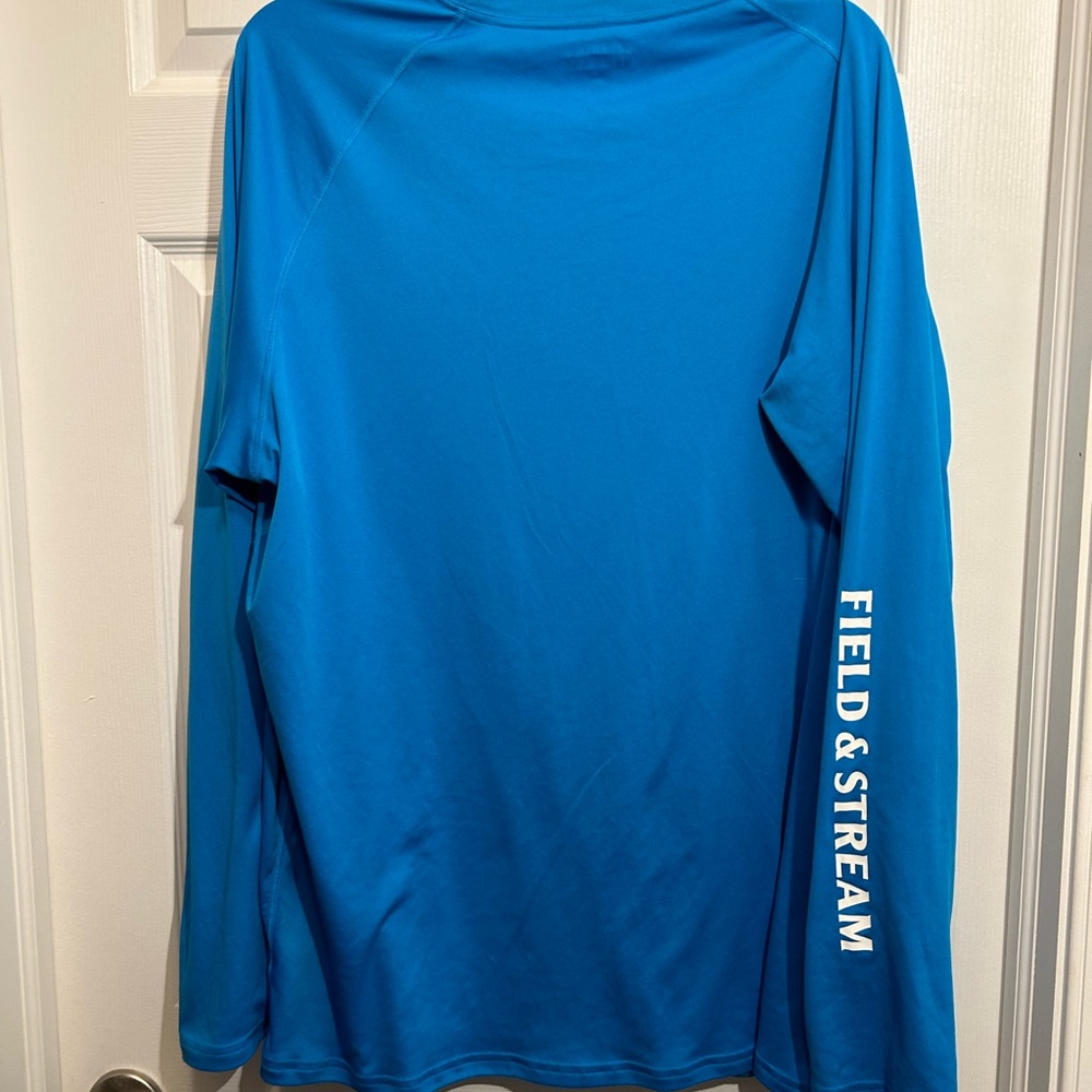 Field and Stream poly long sleeves